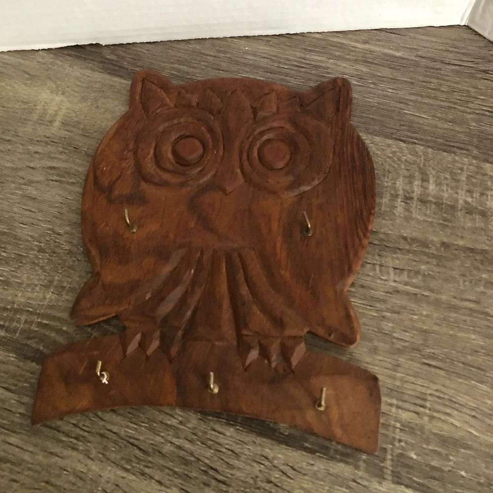 Vtg Carved Wooden Owl Key Hook